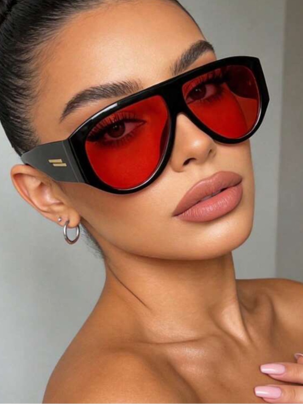 Tom Ford Look Red Lens Black Frame Retro Full-Frame Women's Fashion Sunglasses
